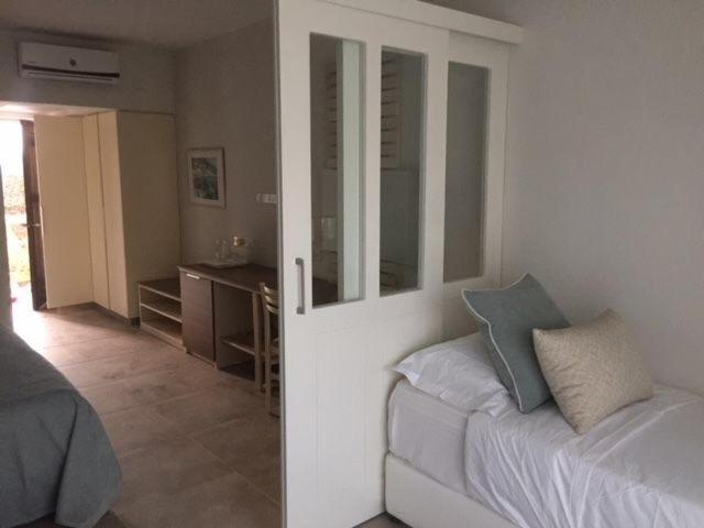 Freij Hotel & Resort - Adults Only 아이아 나파 객실 사진